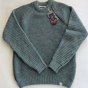 Brand new Peregrine cable sweater